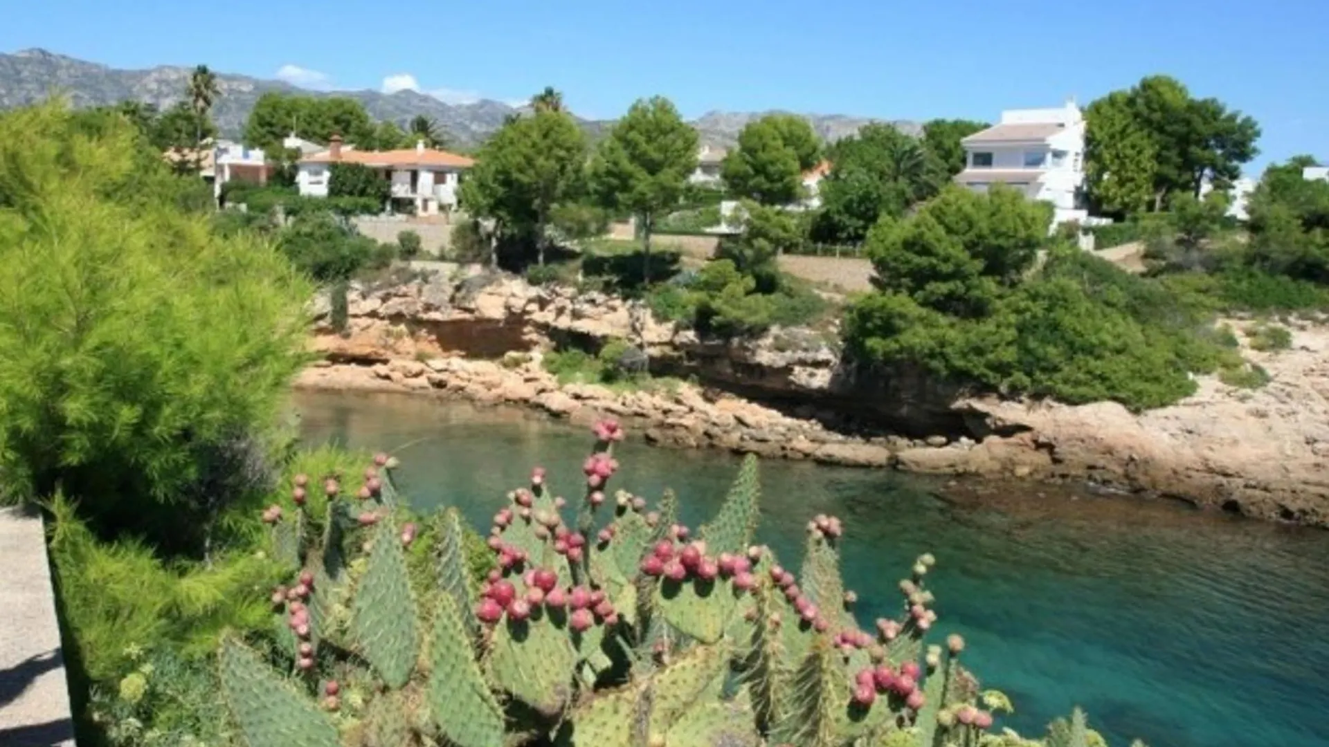 Villa Acogedora Con Piscina Privada, 3 Habitaciones Y Barbacoa En L'Ametlla De Mar - Hisp-217-34 Spain